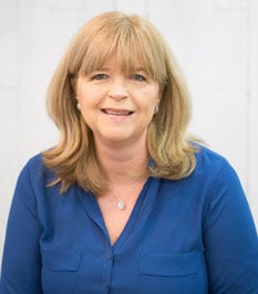 julie-hart-main-bio-photo-233.jpg
