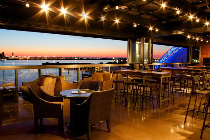 legal-seafood-harborside